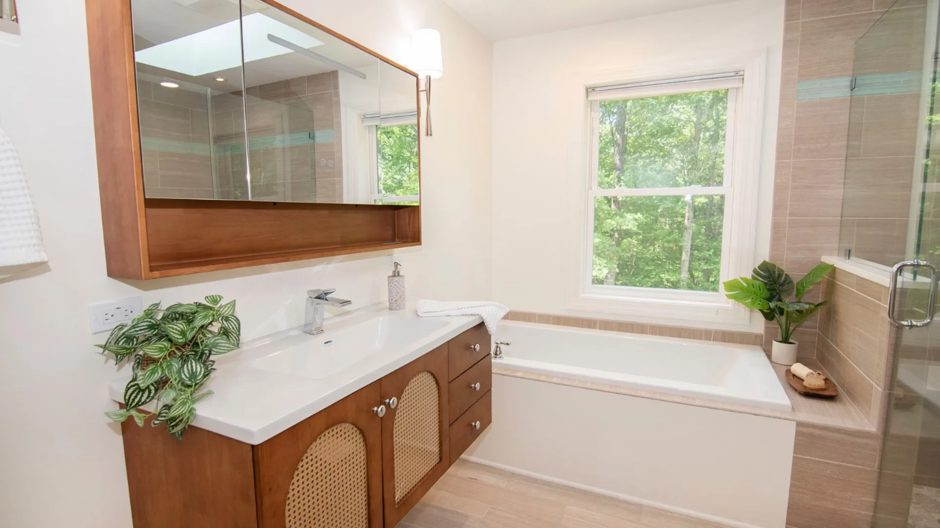 Property at 3 Iris Dr, Saratoga Springs, NY 12866 36