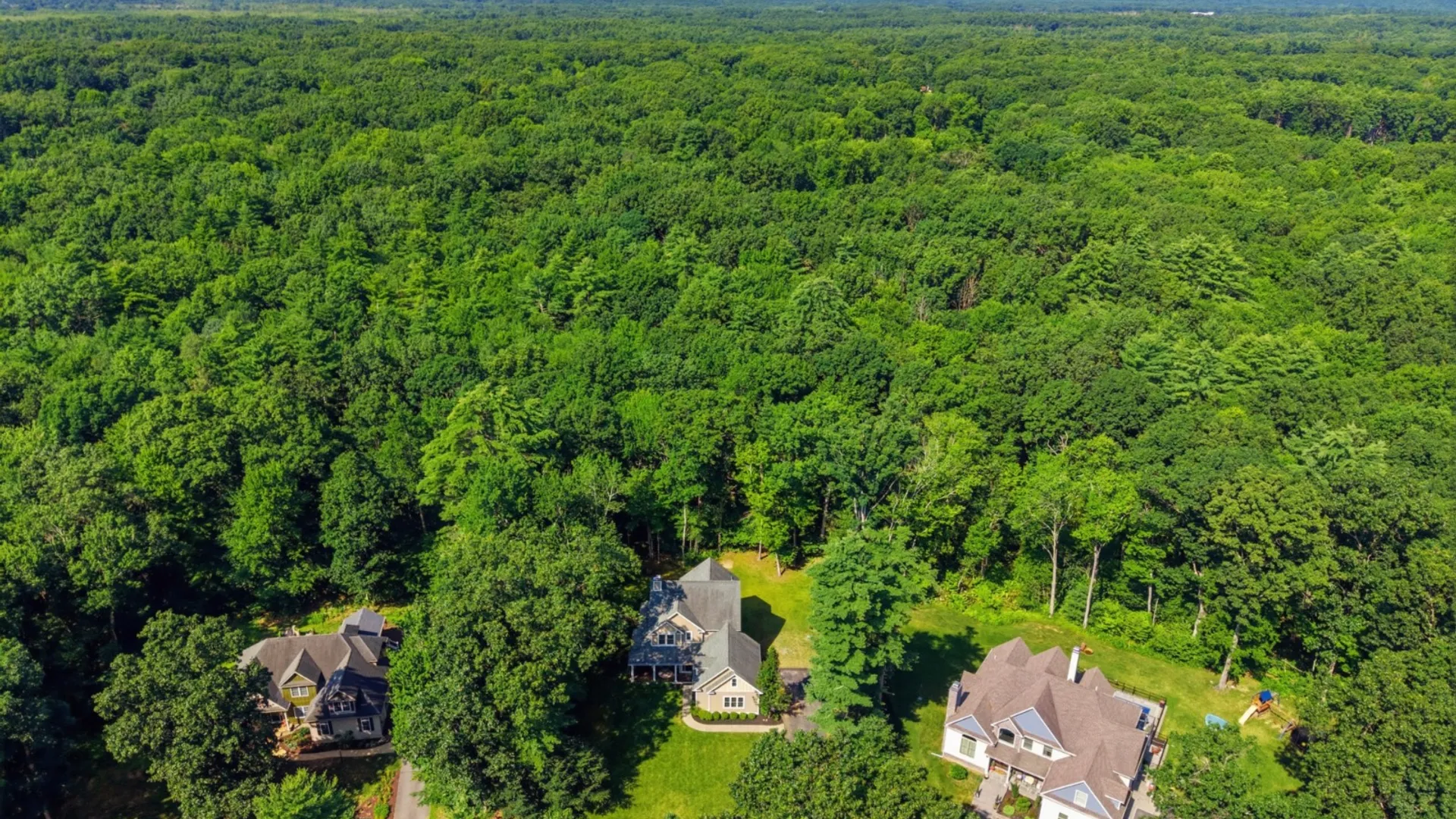 Property at 3 Iris Dr, Saratoga Springs, NY 12866 76