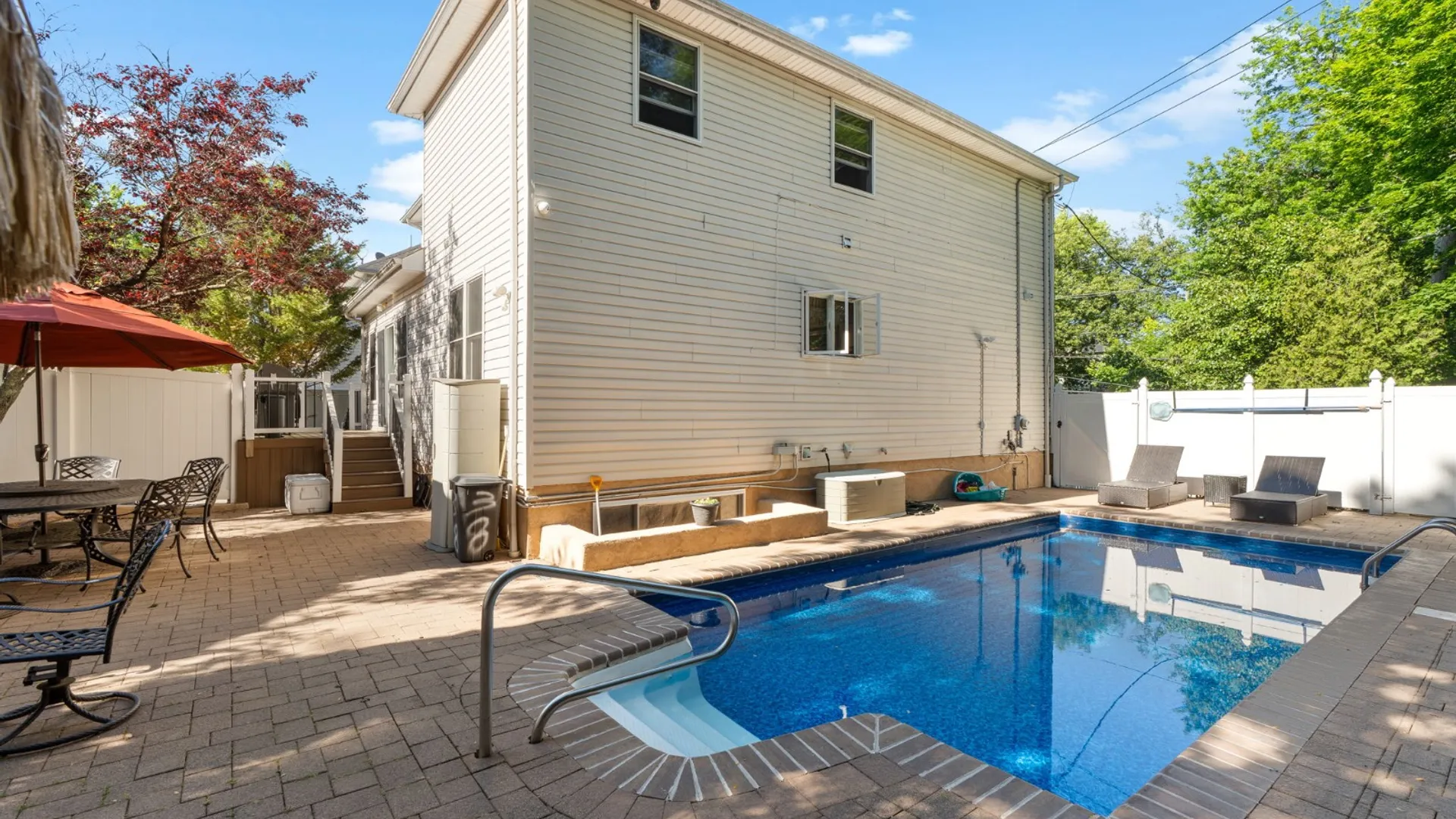 Property at 38 Bayview Ave, Staten Island, NY 10309 15