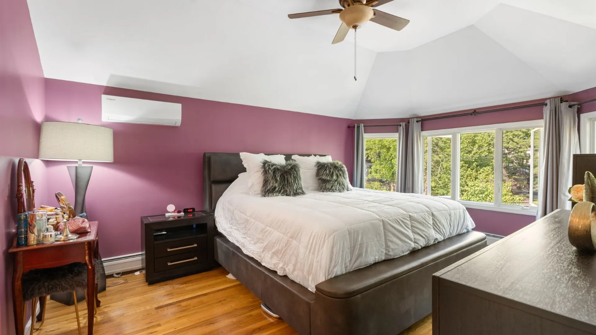 Property at 38 Bayview Ave, Staten Island, NY 10309 9