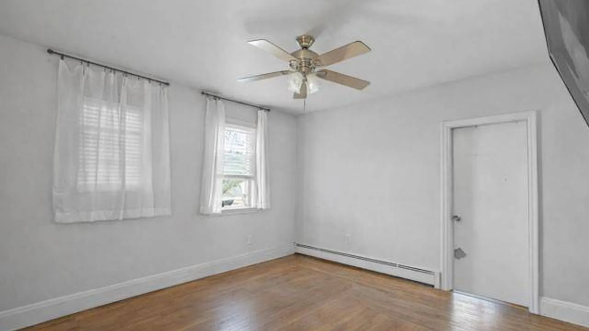 Property at 80 Labau Ave, Staten Island, NY 10301 5