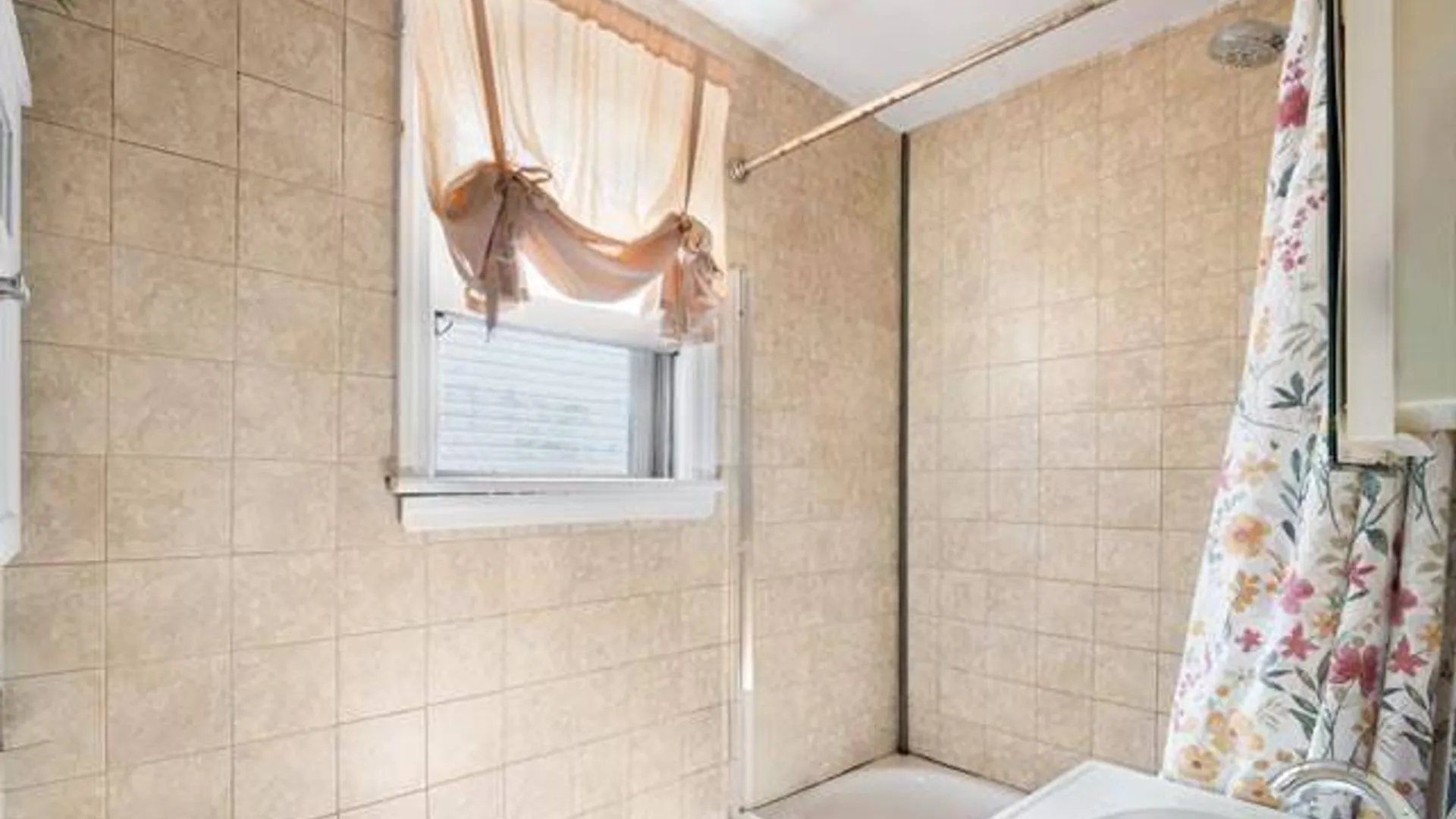 Property at 80 Labau Ave, Staten Island, NY 10301 16