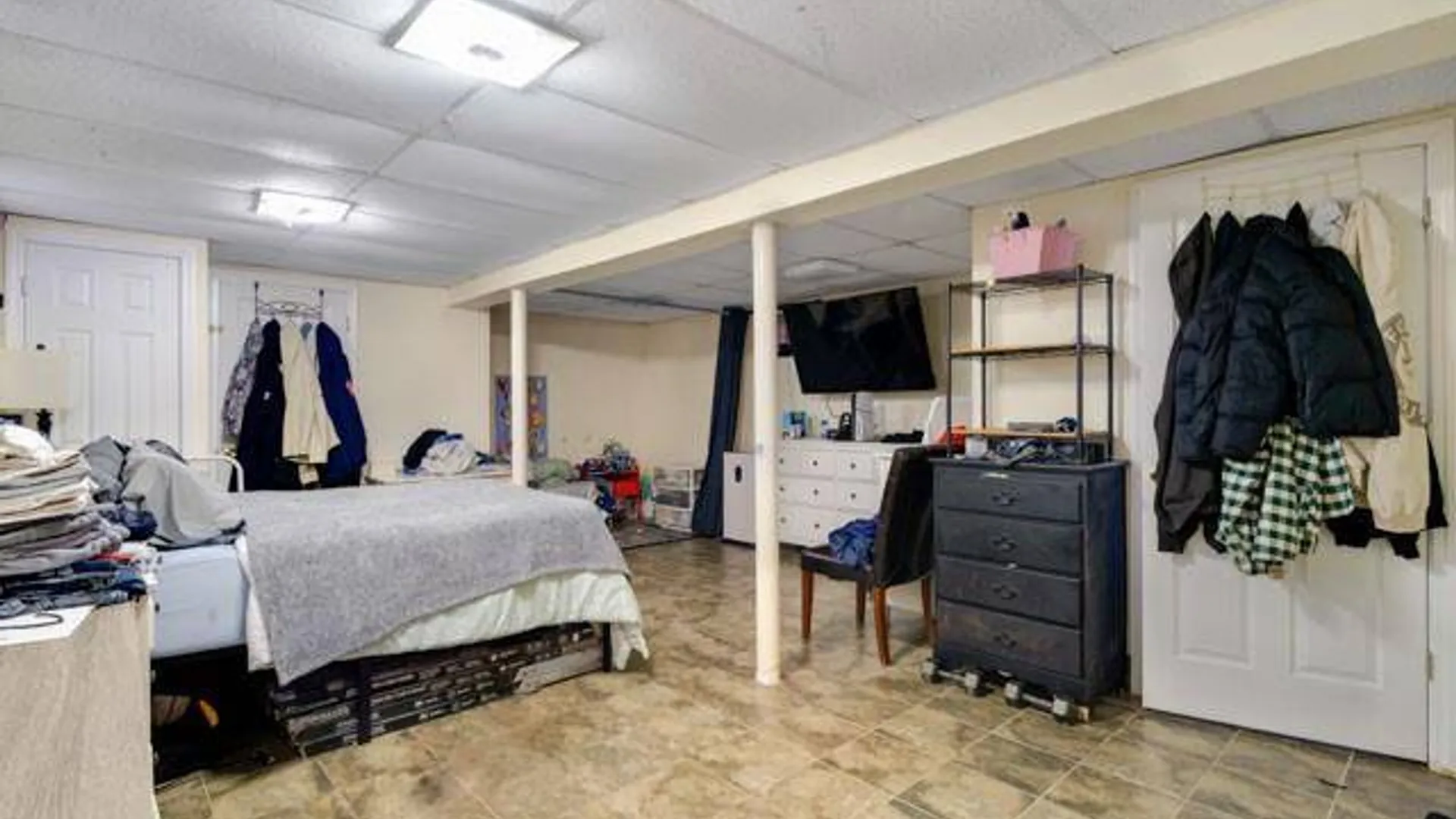 Property at 80 Labau Ave, Staten Island, NY 10301 20