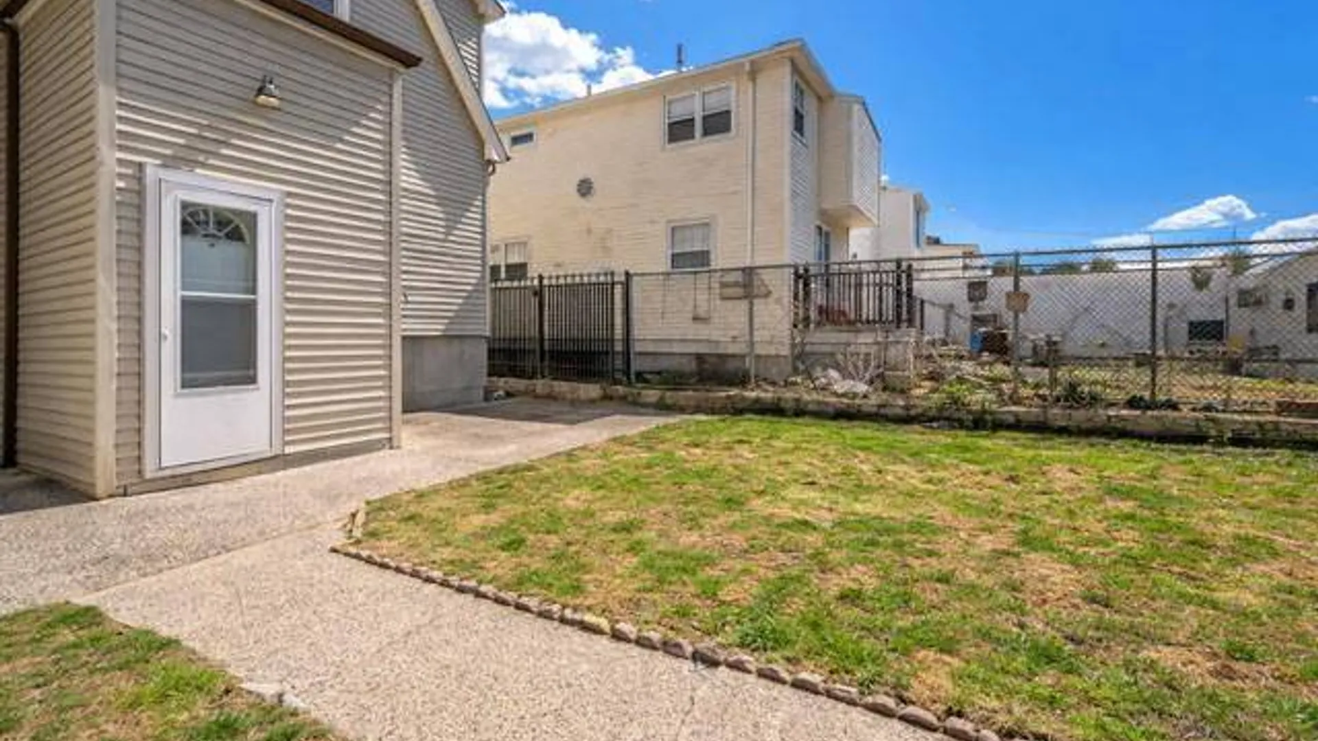 Property at 80 Labau Ave, Staten Island, NY 10301 33
