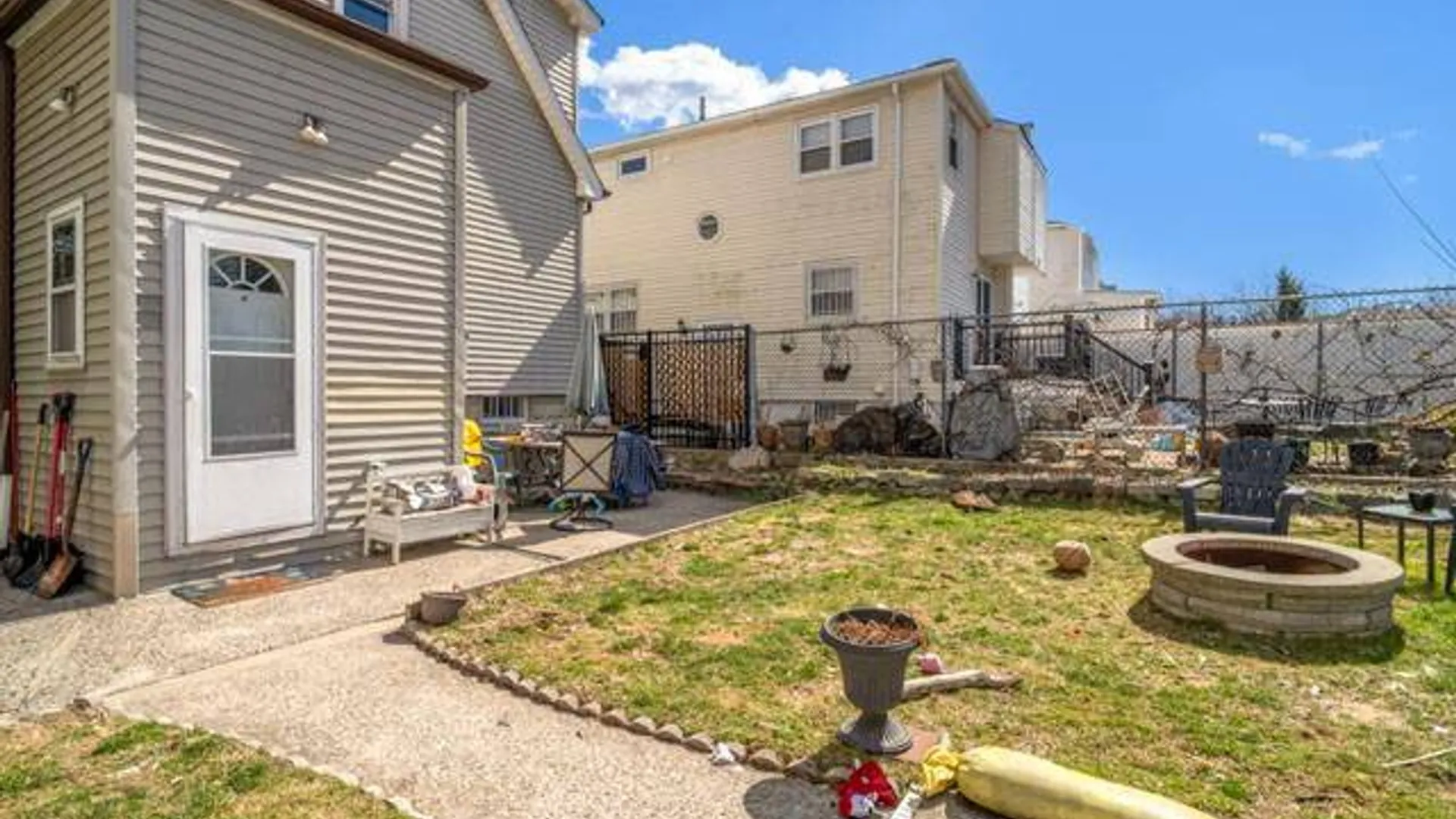Property at 80 Labau Ave, Staten Island, NY 10301 34