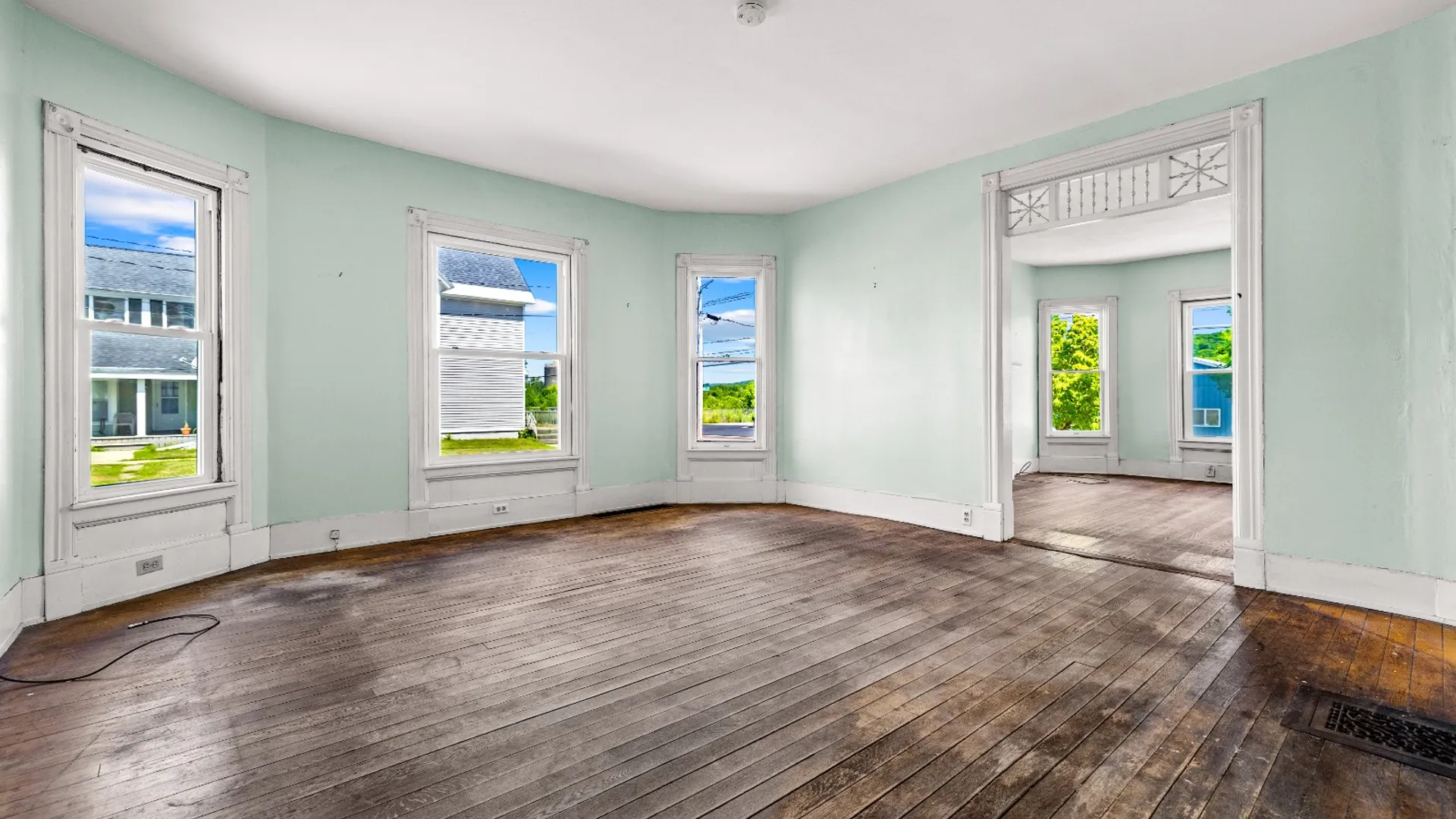 Property at 310 E Main St, Frankfort, NY 13340 3