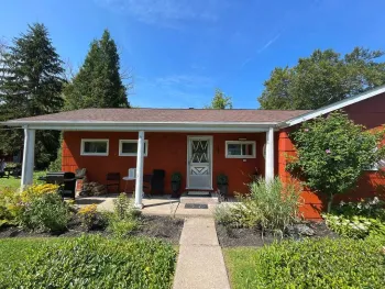 Property at 1669 Groveland Ave, Youngstown, NY 14174