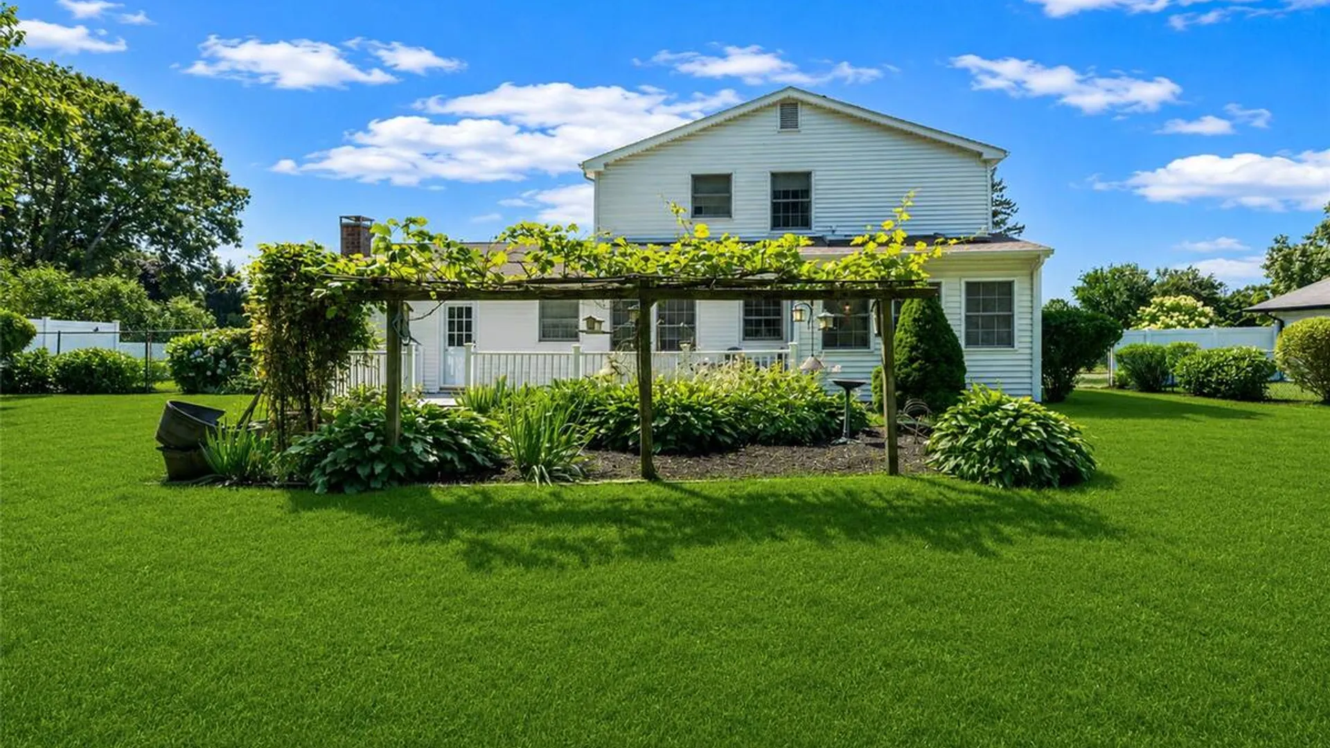 Property at 35 Royalston Lane, Centereach, NY 11720 4
