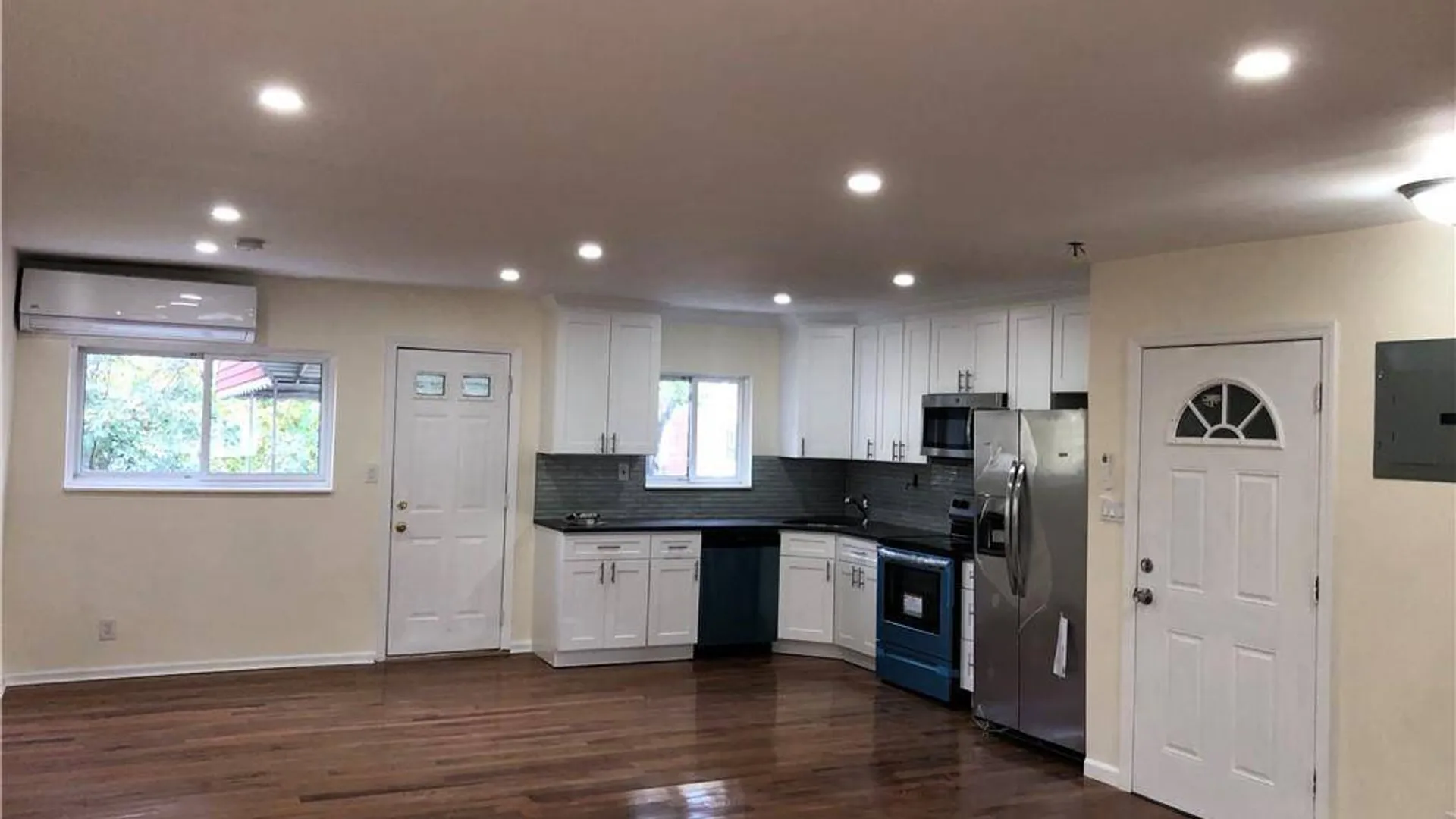 Property at 409 S 3rd Avenue, Mount Vernon, NY 10550 14