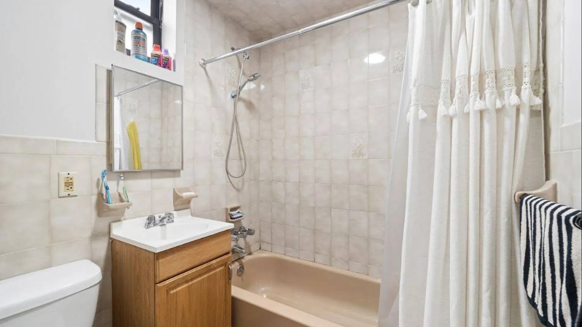Property at 76-04 68th Ave, New York, NY, NY 11379 23