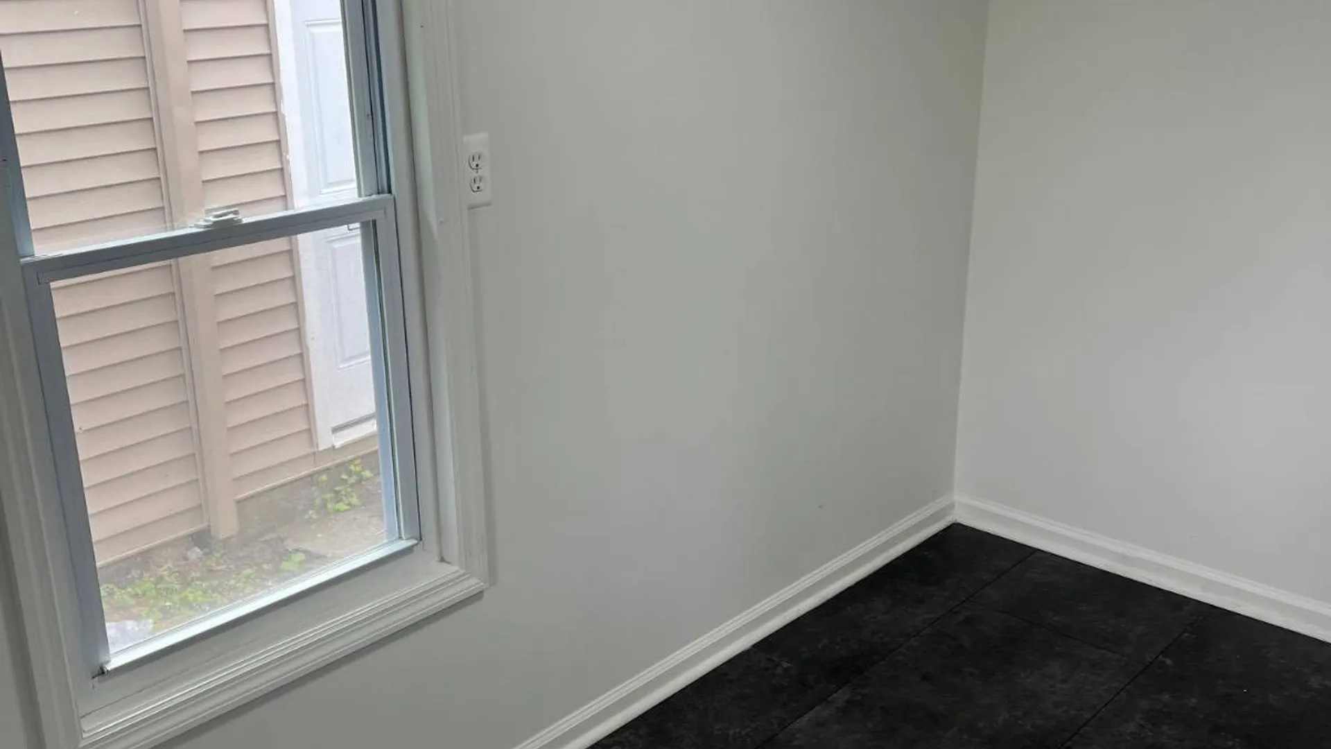 Property at 53 Park St, Gloversville, NY 12078 12