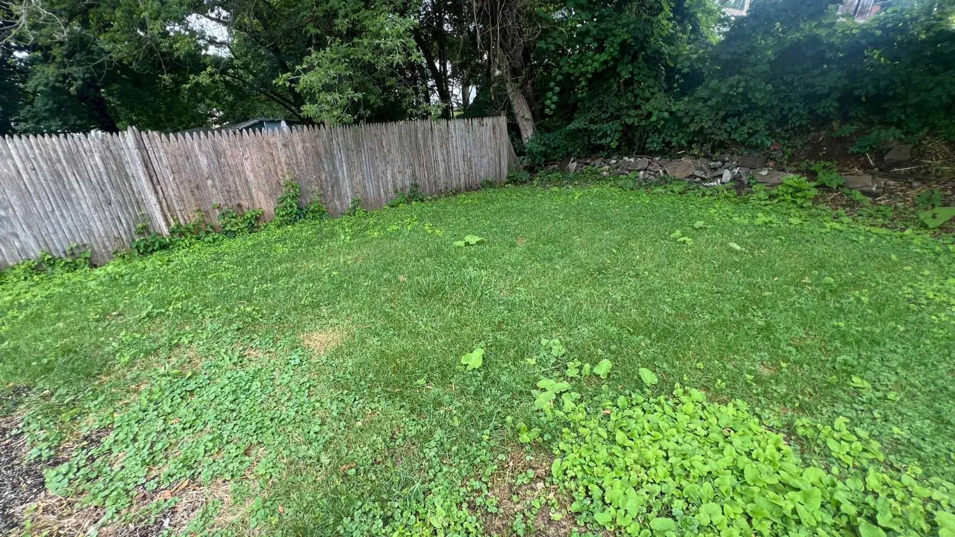 Property at 53 Park St, Gloversville, NY 12078 4