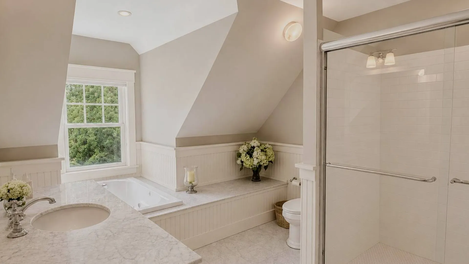 Property at 41 Manor Lane North, East Hampton, NY 11937 11