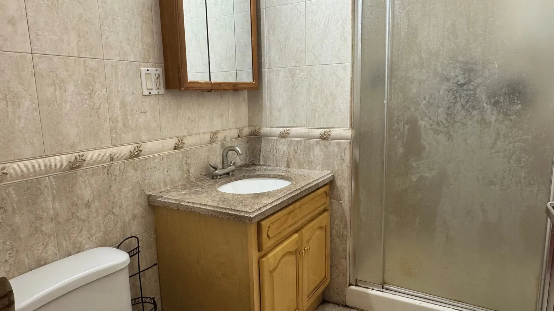 Property at 852 East 7th St, Brooklyn, NY 11230 12