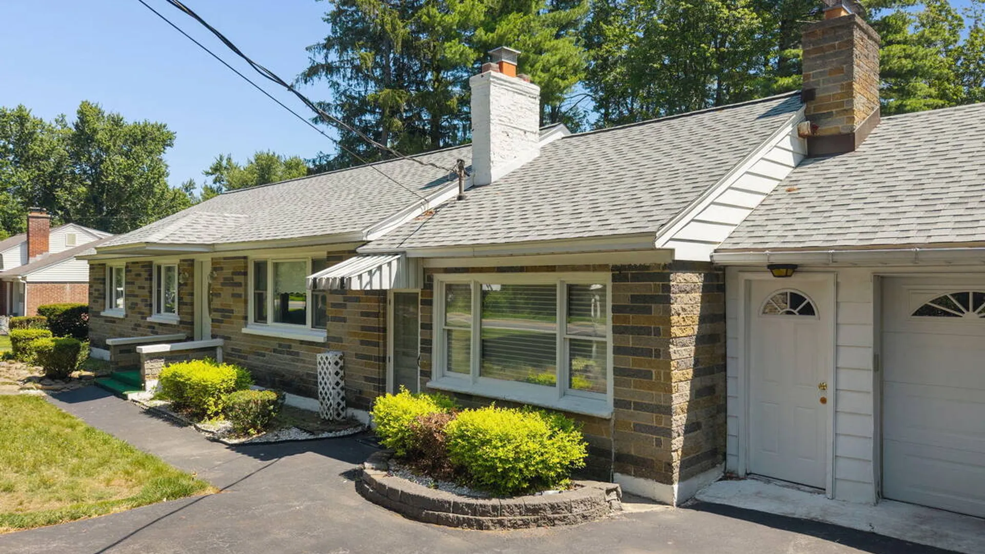 Property at 1984 Van Antwerp Road, Niskayuna, NY 12309 3