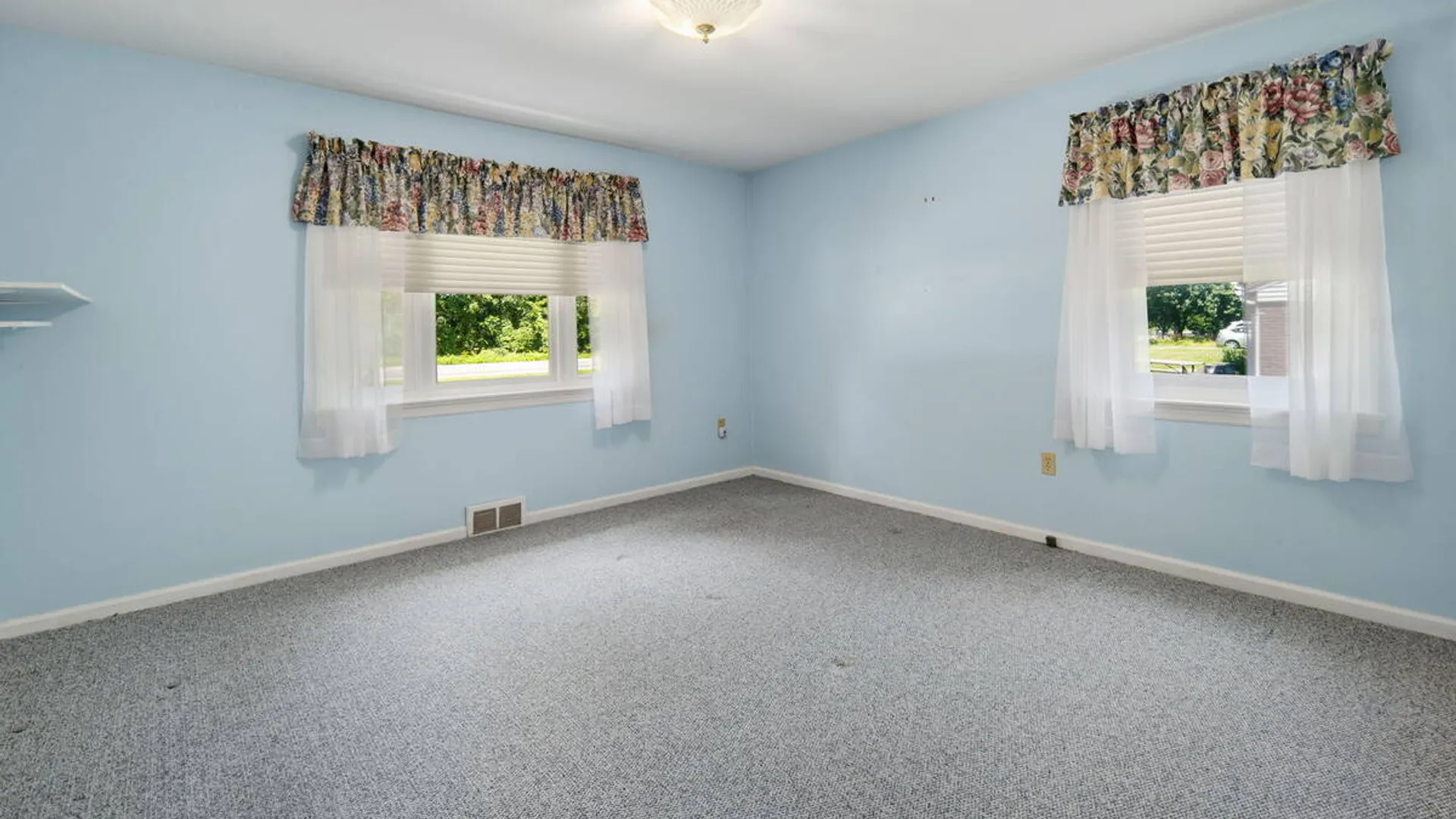 Property at 1984 Van Antwerp Road, Niskayuna, NY 12309 19