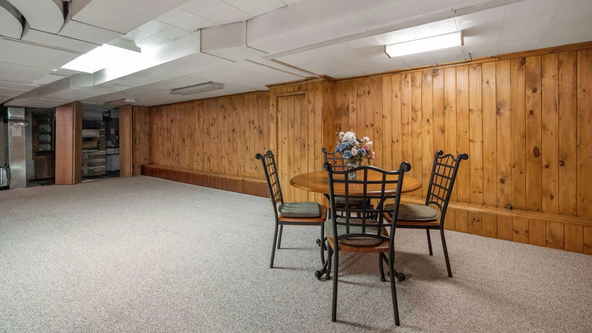 Property at 1984 Van Antwerp Road, Niskayuna, NY 12309 40