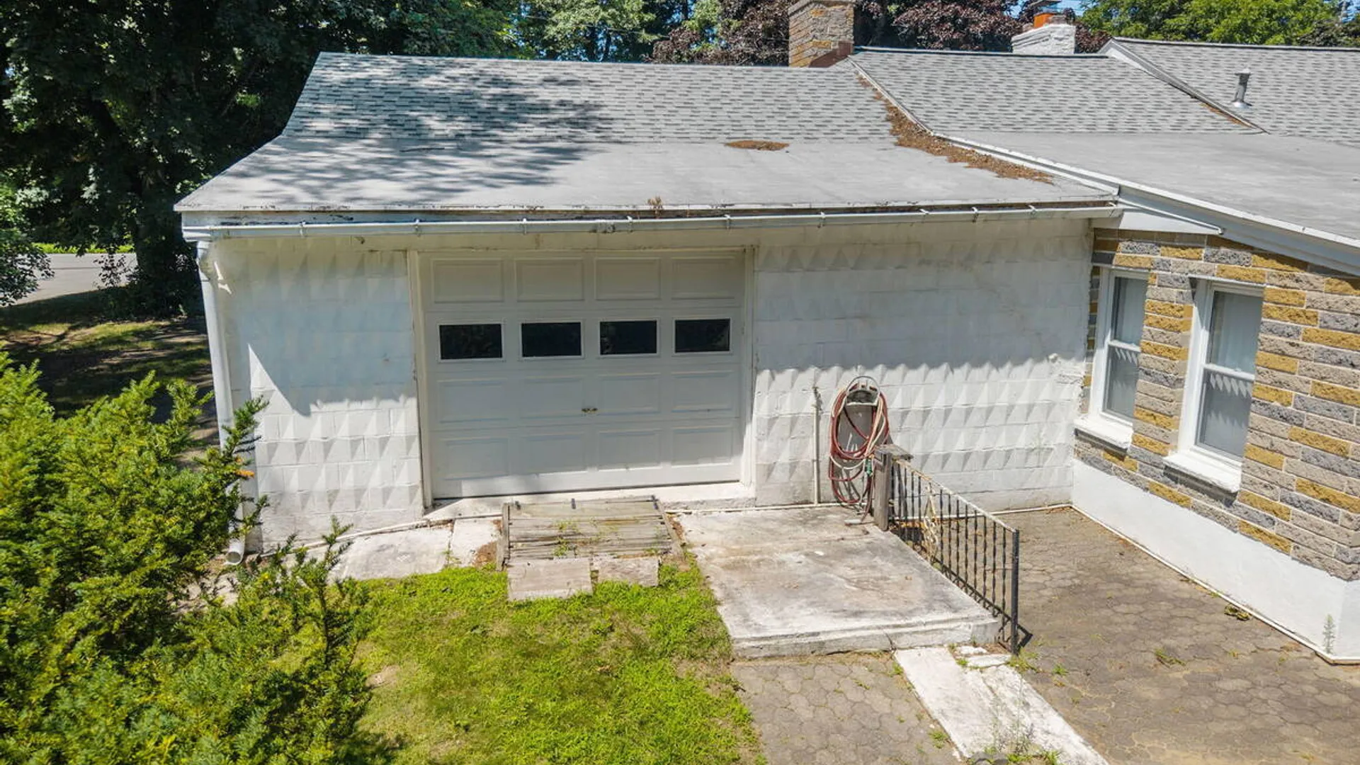 Property at 1984 Van Antwerp Road, Niskayuna, NY 12309 59