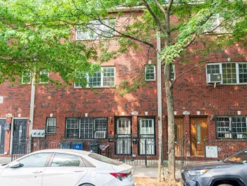 Property at 198 Stuyvesant Ave, Brooklyn, NY 11221