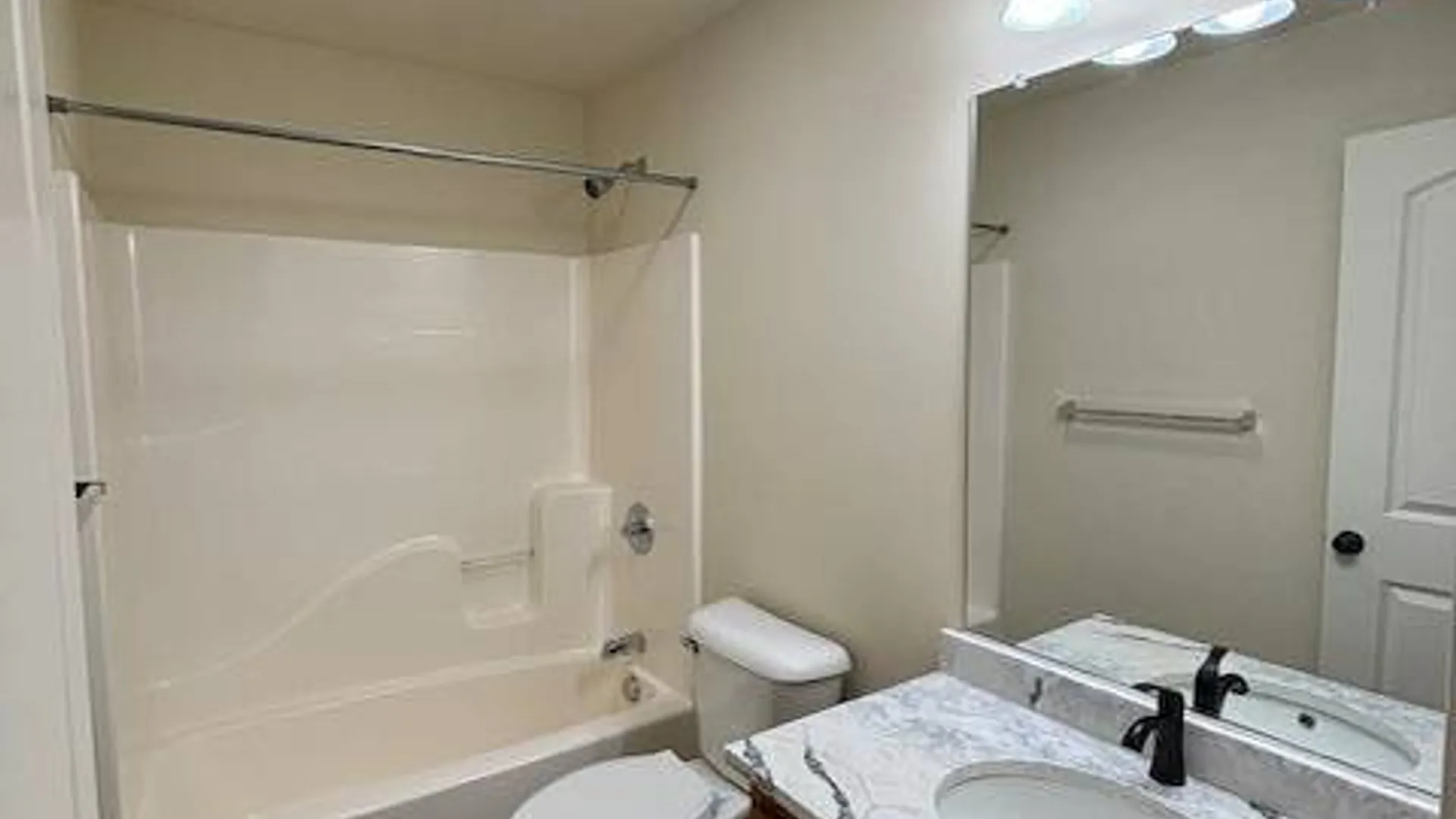 Property at 1952 Curry, Schenectady, NY 12303 7