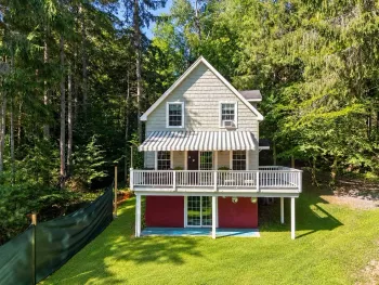 Property at 41 West Shore Rd, Deposit, NY 13783