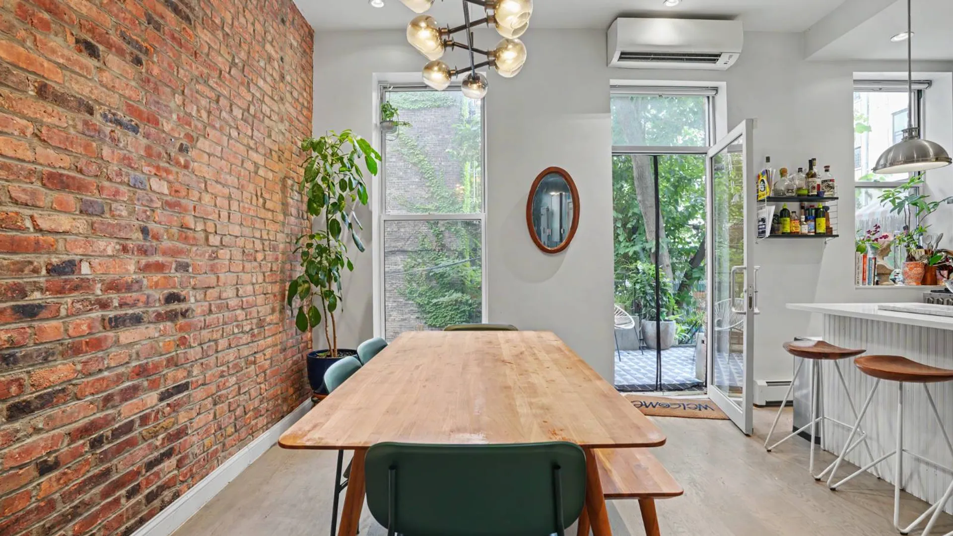 Property at 147 Stuyvesant Avenue, Brooklyn, NY 11221 4