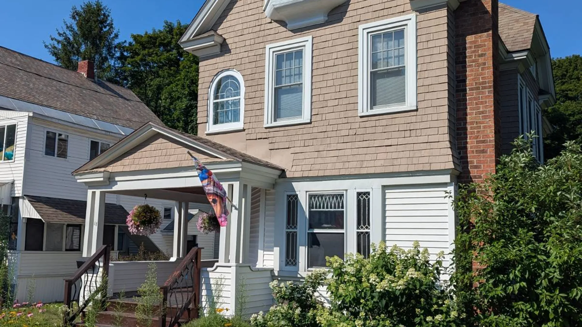 Property at 18 Monroe St, Glens Falls, NY 12801 23