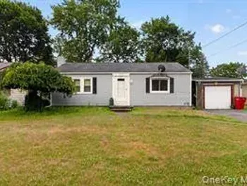 Property at 162 Landon Ave, Newark, NY 14513