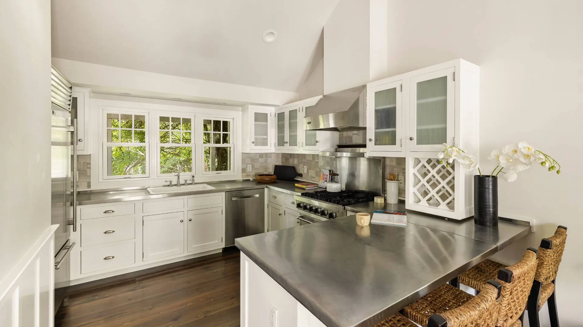 Property at 18 Gansett Lane, Amagansett, NY 11930 22