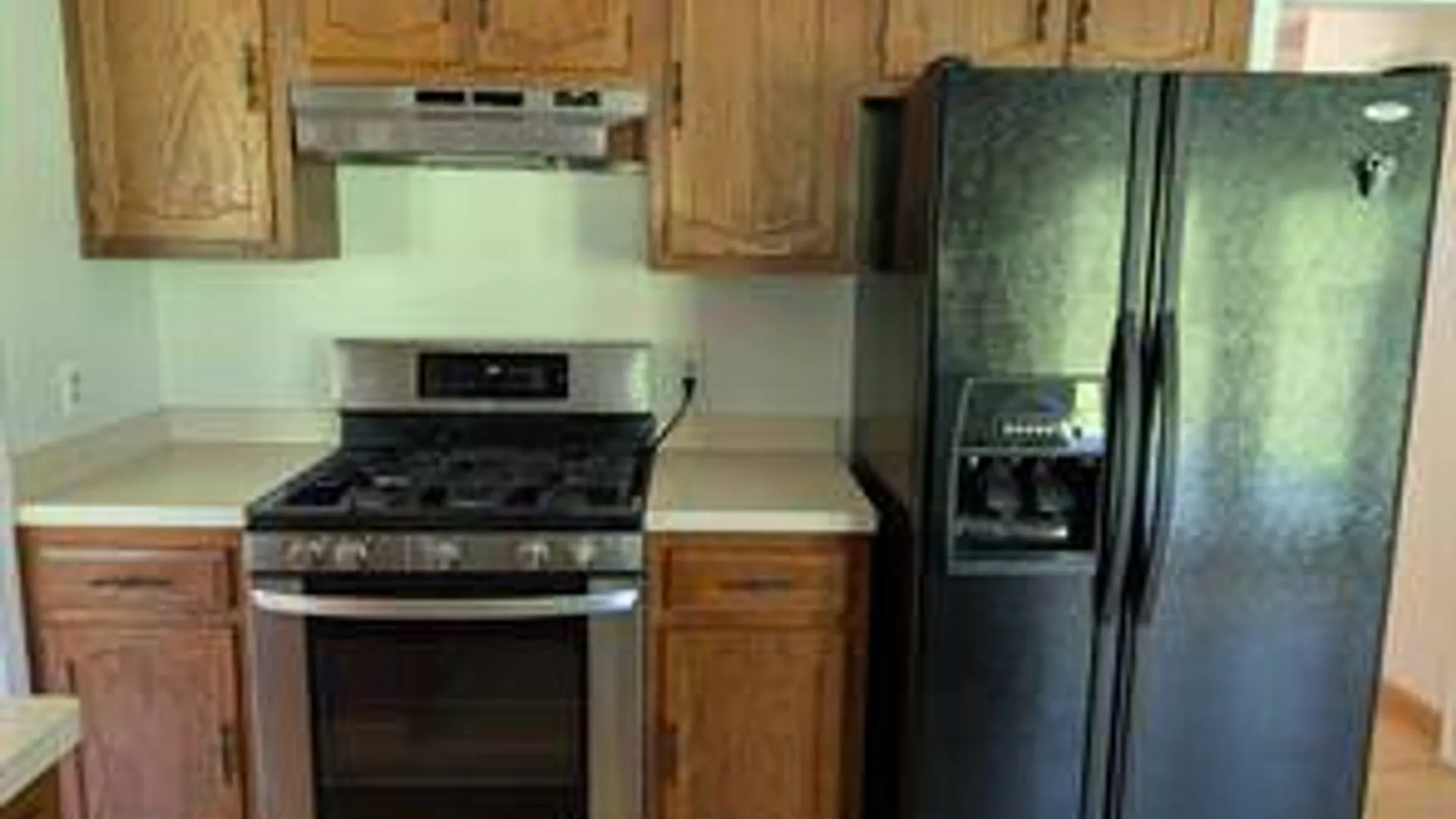 Property at 15 Crestview Dr, Pittsford, NY 14534 2