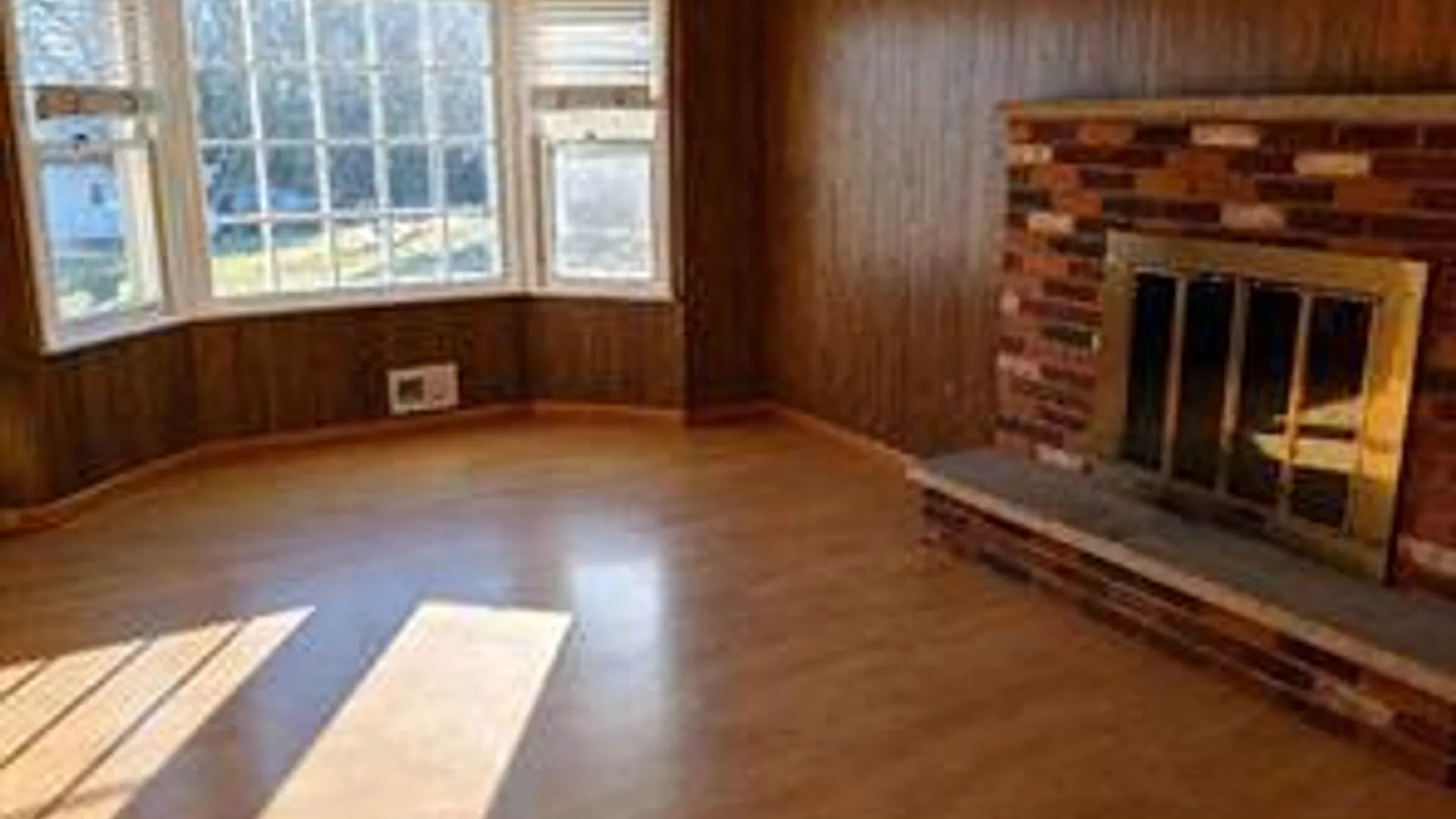 Property at 15 Crestview Dr, Pittsford, NY 14534 7