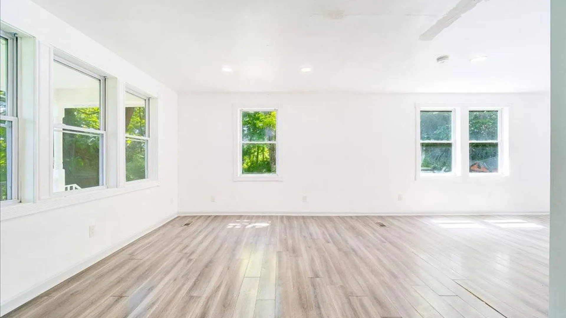 Property at 629 South Road, Milton, NY 12547 7
