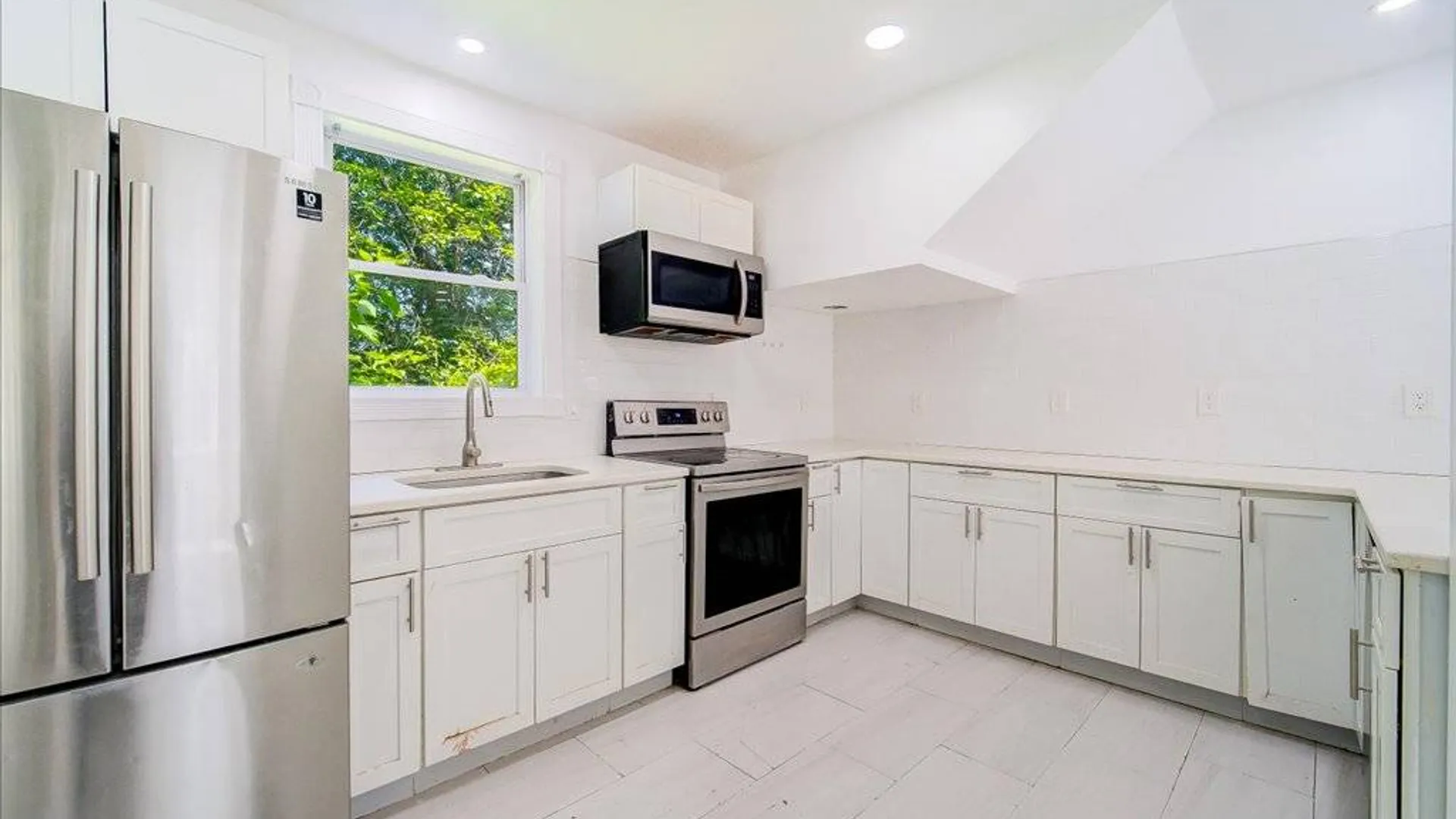 Property at 629 South Road, Milton, NY 12547 17
