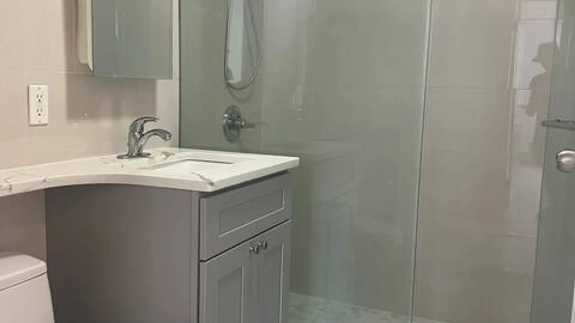 Property at 38-30 Parsons blvd, Flushing, NY 11354 7