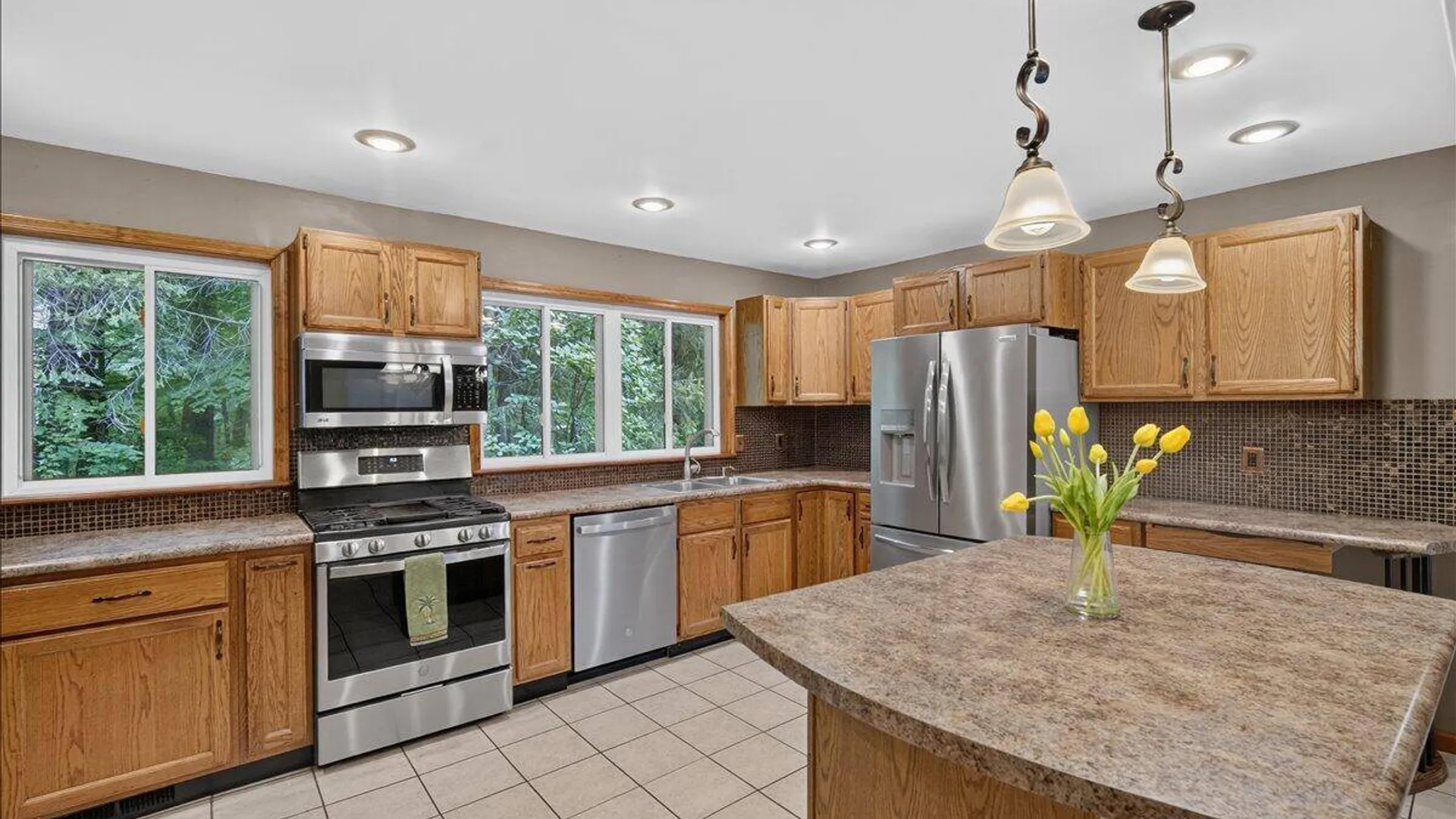 Property at 21 Knollwood Drive, Wilton, NY 12866 4