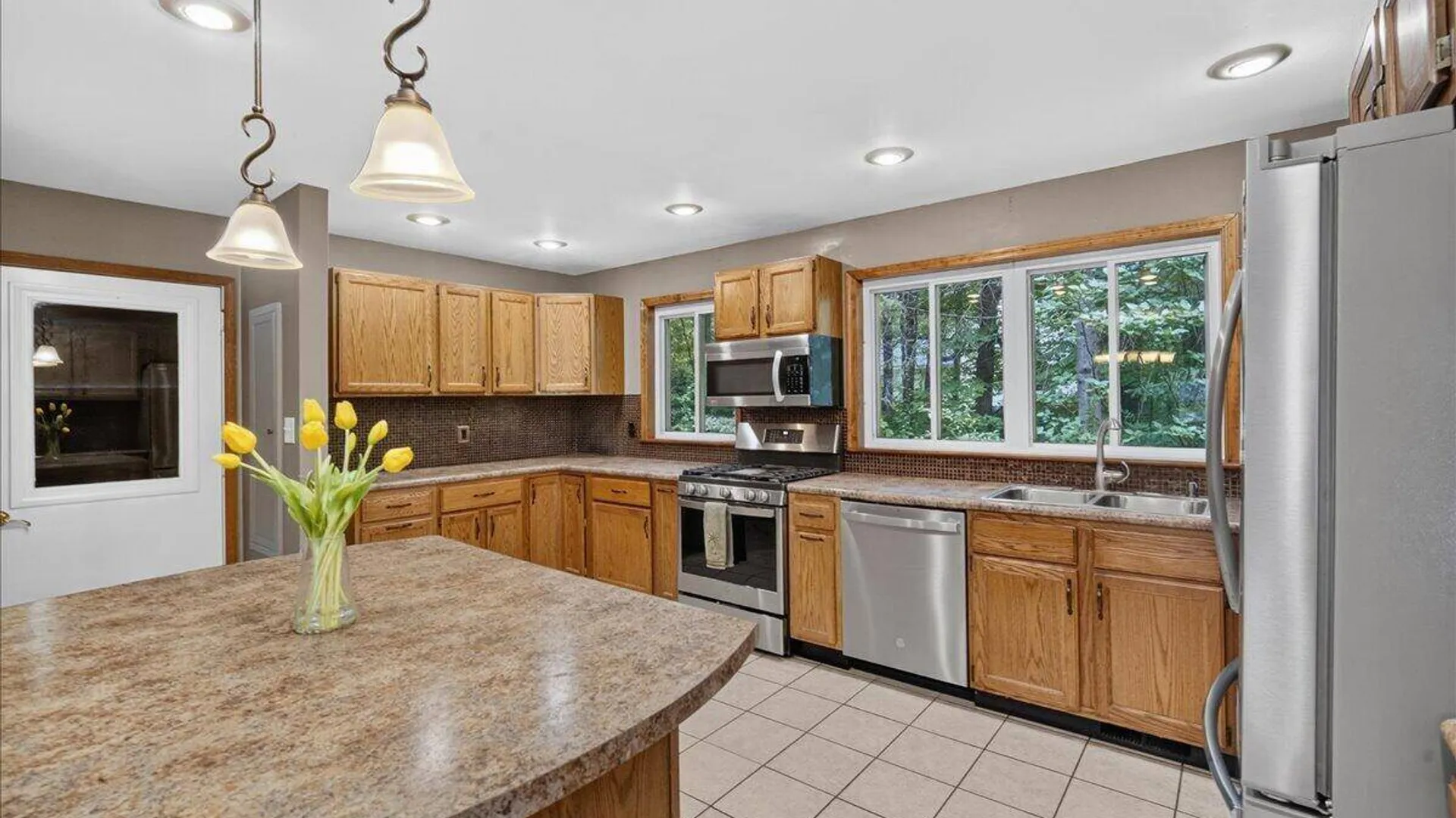 Property at 21 Knollwood Drive, Wilton, NY 12866 6