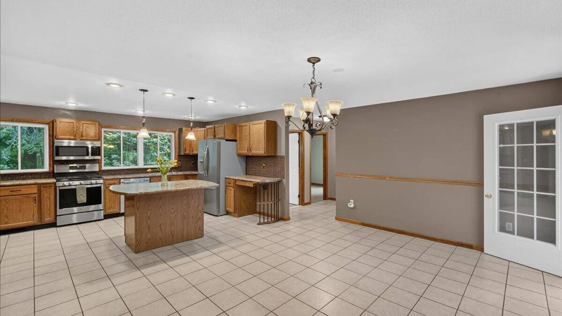 Property at 21 Knollwood Drive, Wilton, NY 12866 7