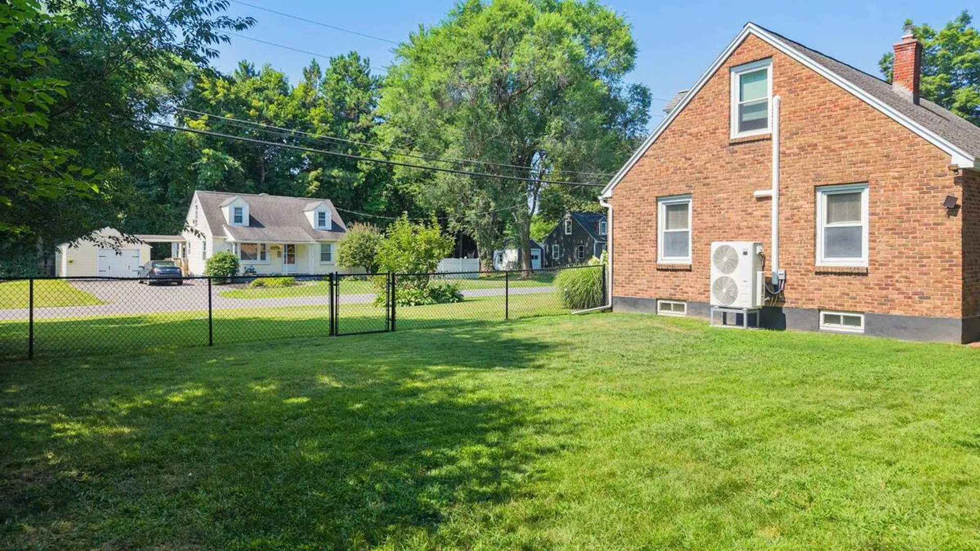 Property at 9 Sutherland Drive, Glenville, NY 12302 8