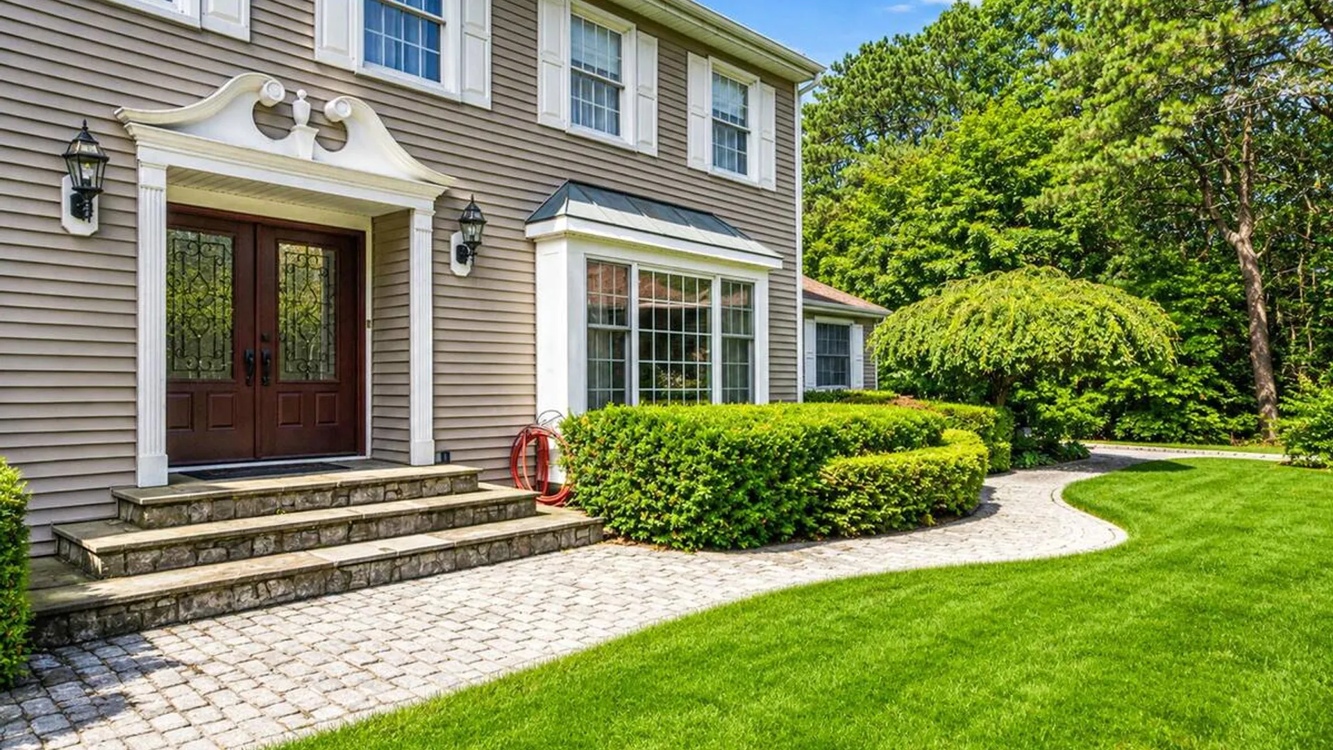 Property at 4 Saybrook Court, Port Jefferson Station, NY 11776 4