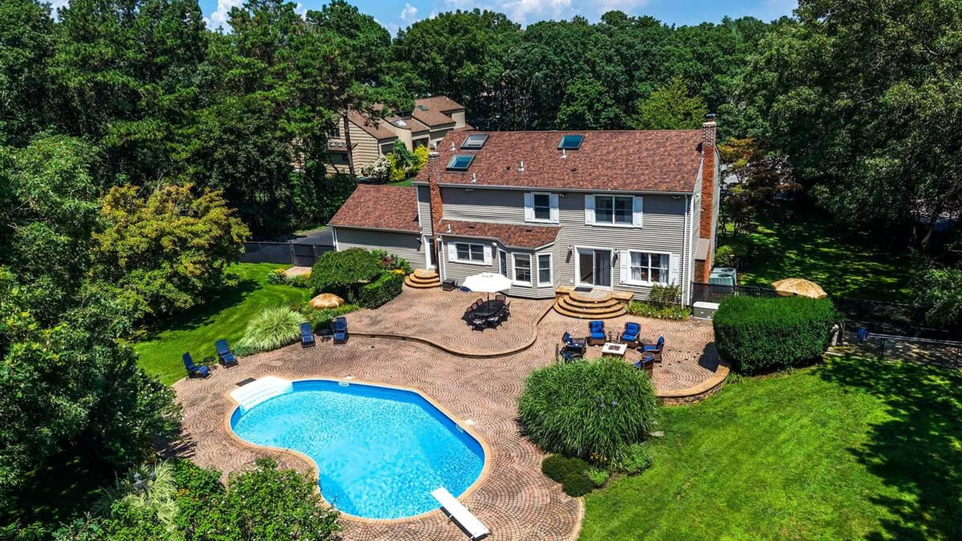 Property at 4 Saybrook Court, Port Jefferson Station, NY 11776 41