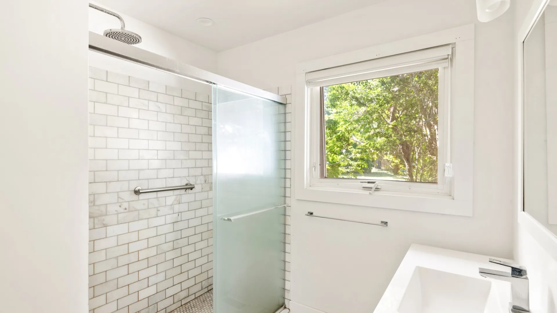 Property at 18 SUNSET RD, Sag Harbor, NY 11963 15