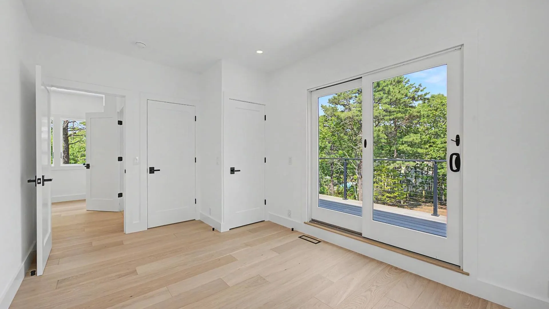 Property at 5 Bark Ct, Wainscott, NY 11975 19