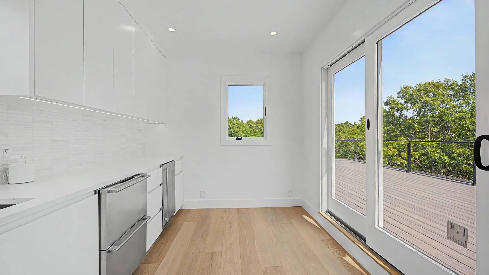 Property at 5 Bark Ct, Wainscott, NY 11975 25