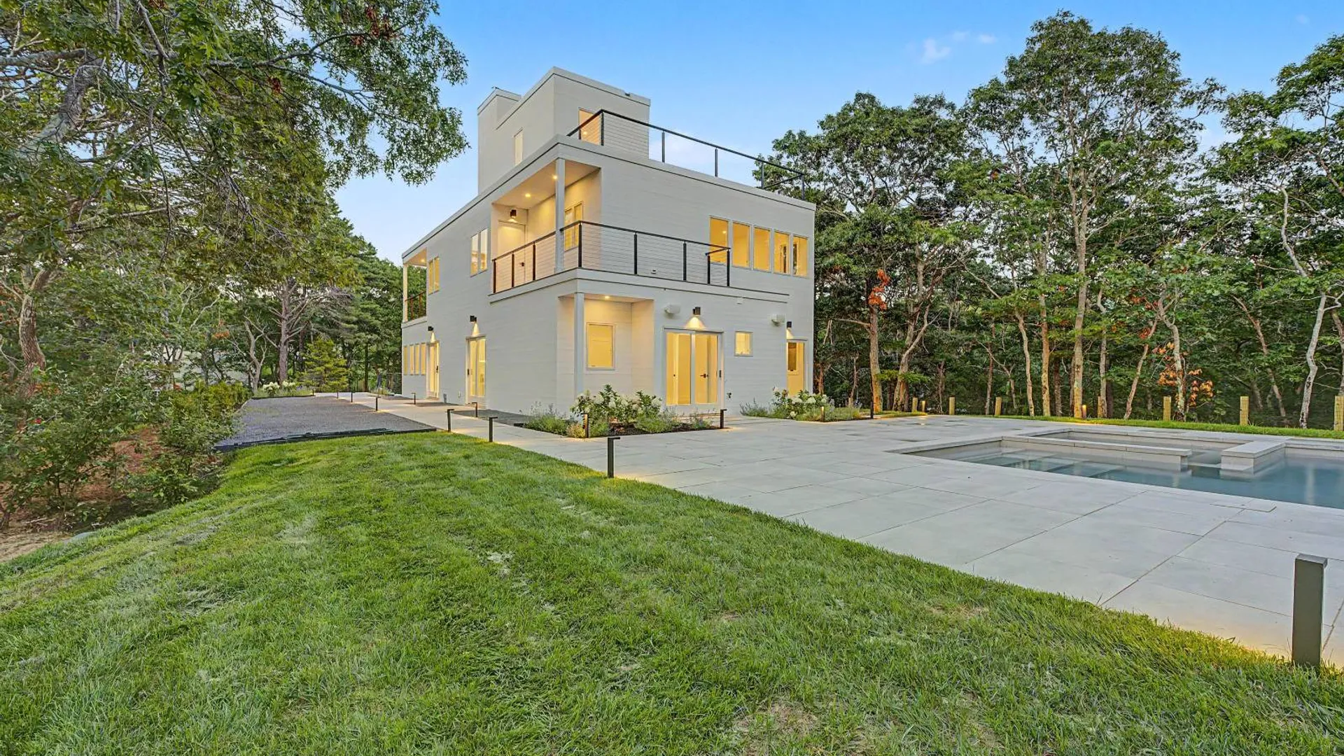Property at 5 Bark Ct, Wainscott, NY 11975 31