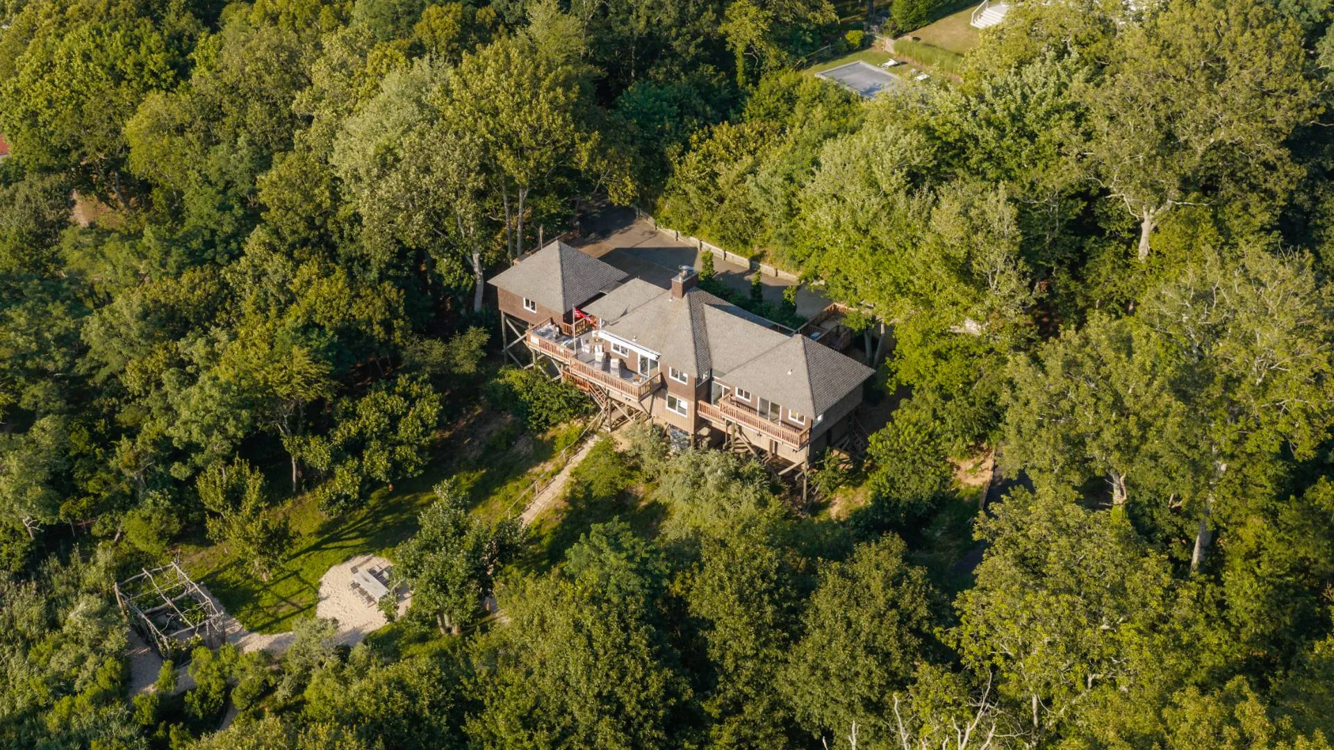 Property at 3 Bevan Pl, Shelter Island, NY 11964 33