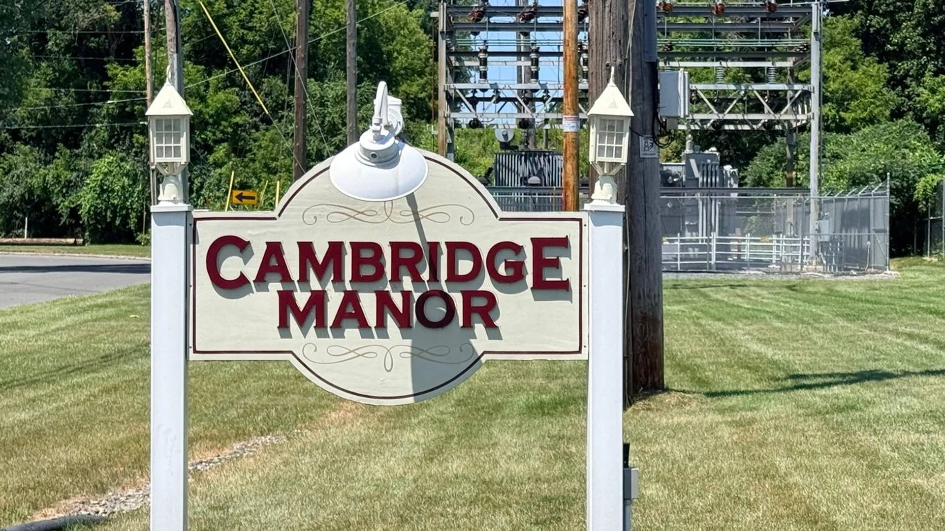 Property at 807 Cambridge Manor Dr, Scotia, NY 12302 5