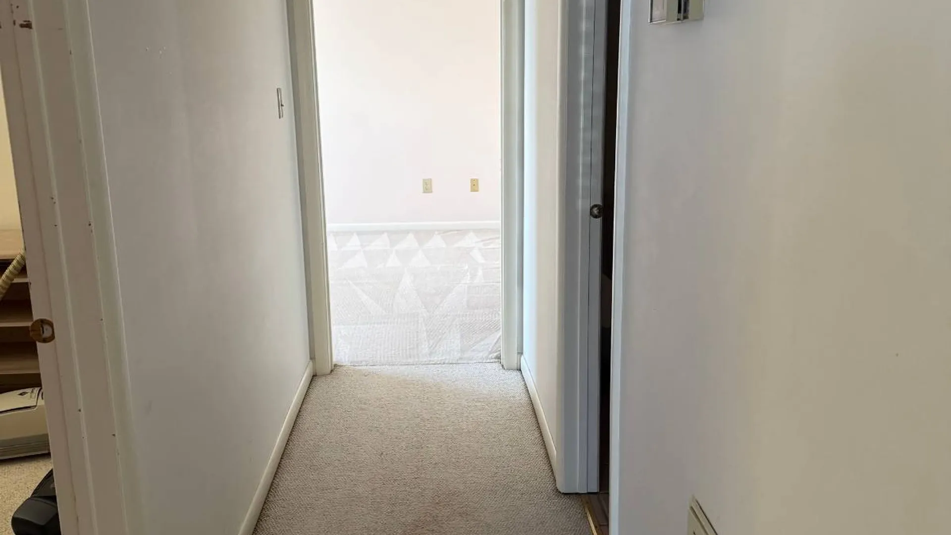 Property at 807 Cambridge Manor Dr, Scotia, NY 12302 13