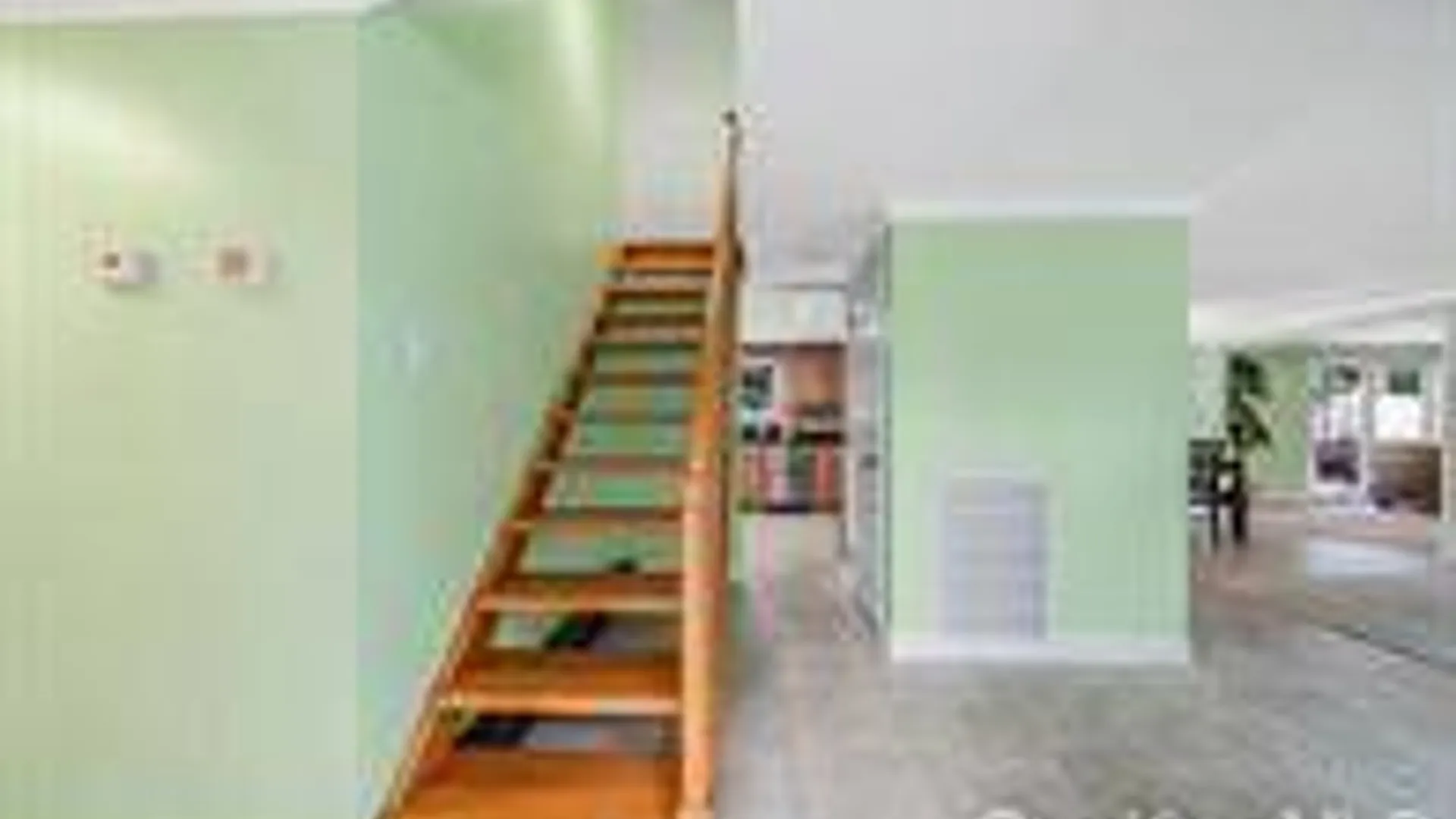 Property at 5 Horseshoe Drive, Holbrook, NY 11741 17