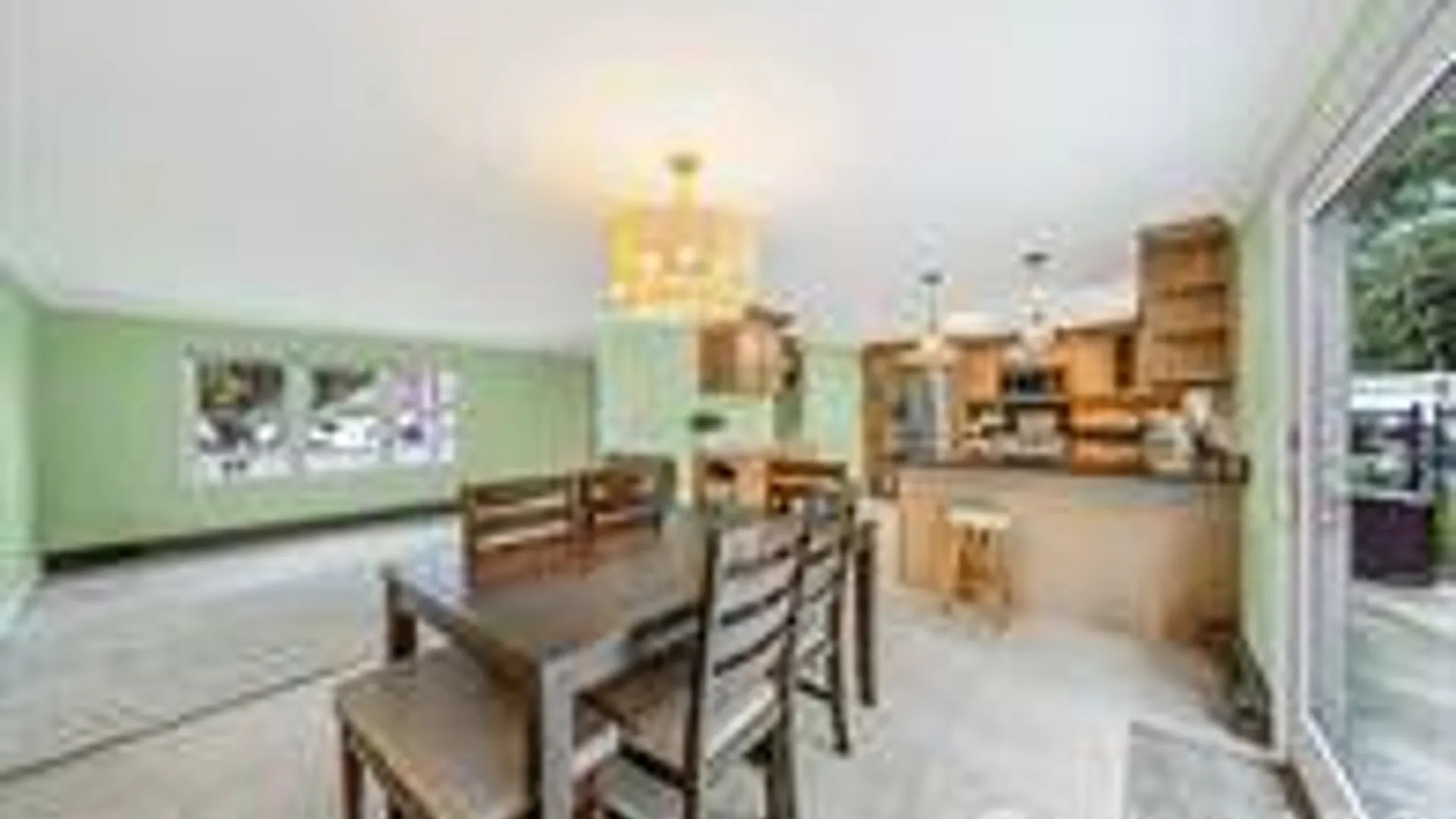 Property at 5 Horseshoe Drive, Holbrook, NY 11741 21