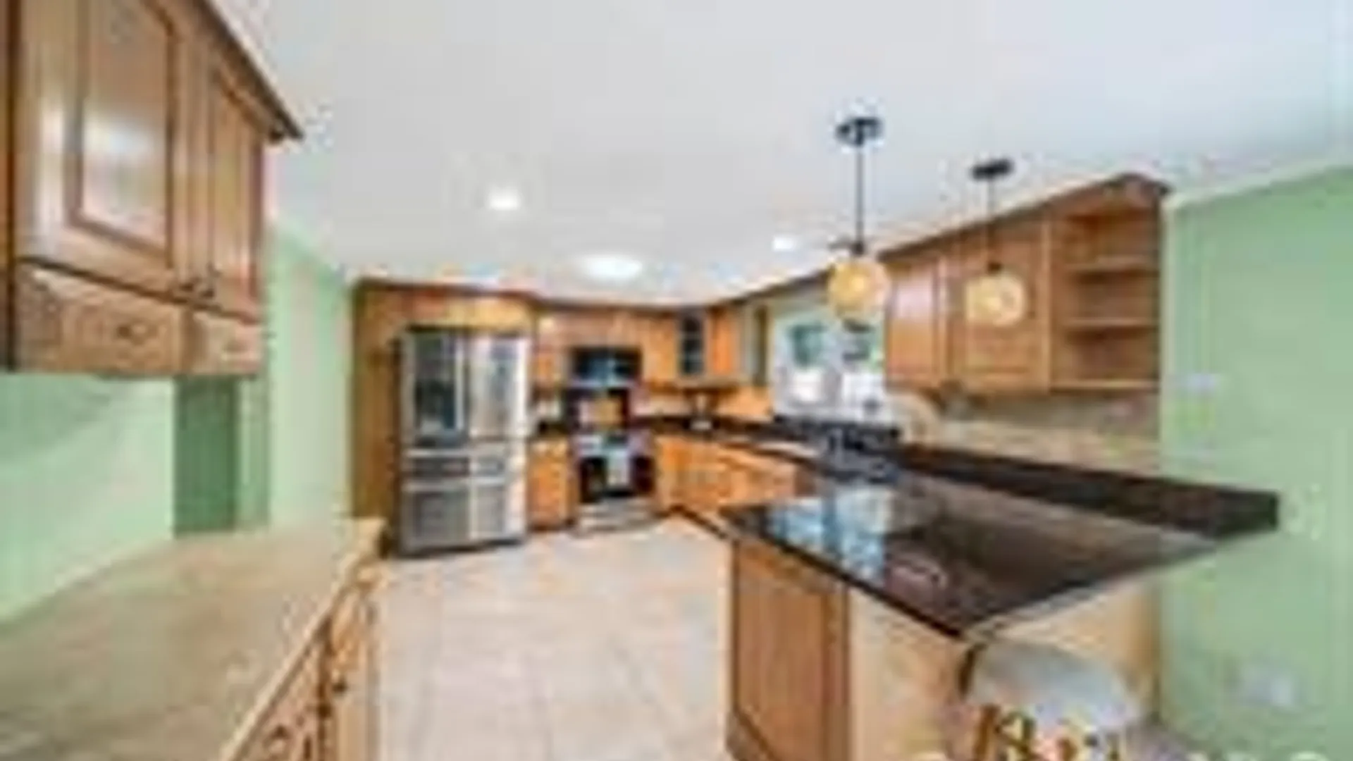 Property at 5 Horseshoe Drive, Holbrook, NY 11741 22